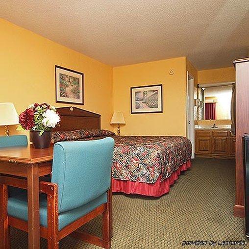 Western Motel Фицджералд Екстериор снимка