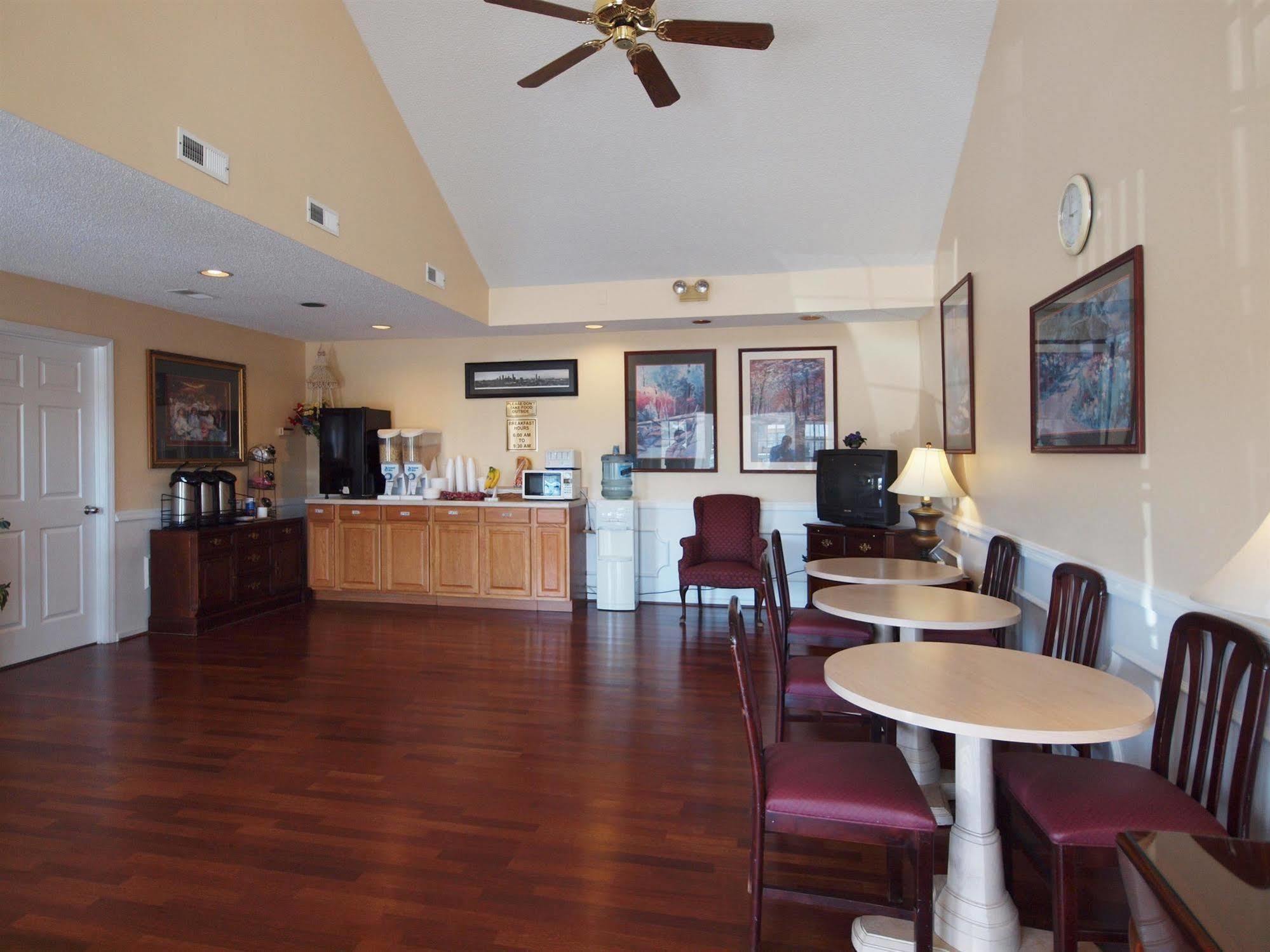 Western Motel Фицджералд Екстериор снимка